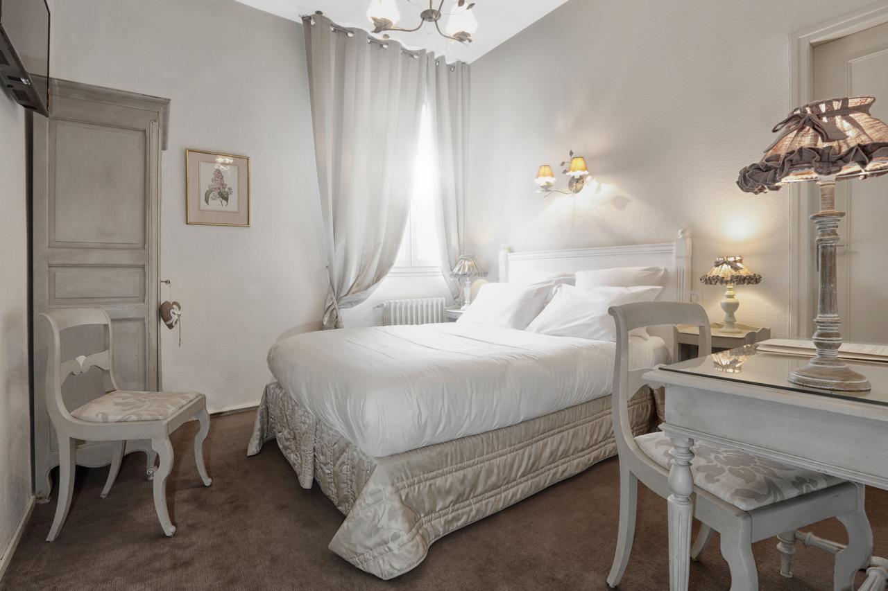 Hotel Restaurant Charbonnel Brantome Luaran gambar