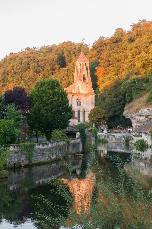 Hotel Restaurant Charbonnel Brantome Luaran gambar